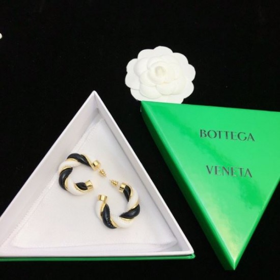 BOTTEGA VENETA ボッテガヴェネタ 最新作入荷 2024SS イヤリング
