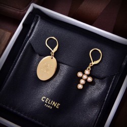 CELINE セリーヌ 最新人気話題沸騰中 2024SS イヤリング