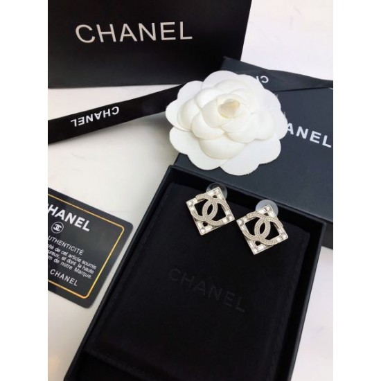 CHANEL シャネル ギフト最適期間限定 2024SS イヤリング CHANEL シャネル ギフト最適期間限定 2024SS イヤリング