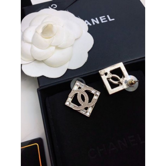 CHANEL シャネル ギフト最適期間限定 2024SS イヤリング CHANEL シャネル ギフト最適期間限定 2024SS イヤリング