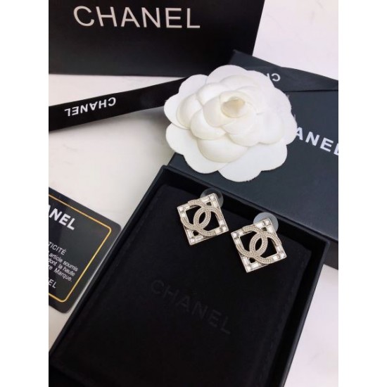 CHANEL シャネル ギフト最適期間限定 2024SS イヤリング CHANEL シャネル ギフト最適期間限定 2024SS イヤリング