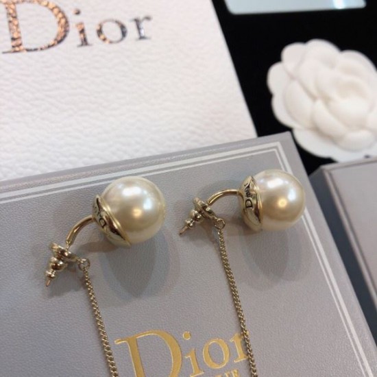 DIOR ディオール 【激安】高級品通販 2024SS イヤリング DIOR ディオール 【激安】高級品通販 2024SS イヤリング