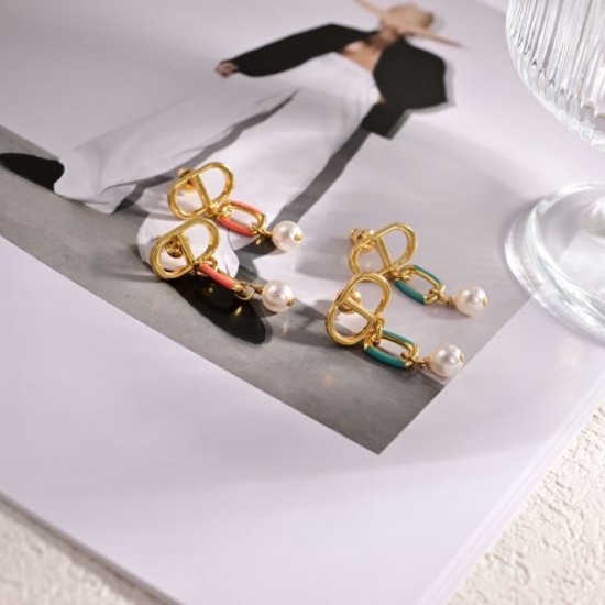 DIOR ディオール 春夏新作続々と登場 2024SS イヤリング DIOR ディオール 春夏新作続々と登場 2024SS イヤリング