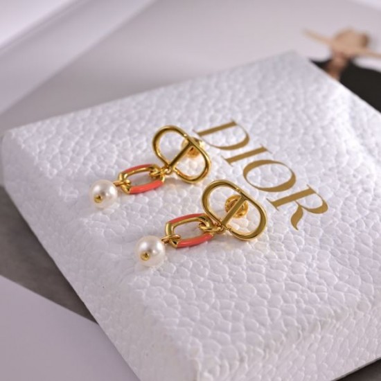 DIOR ディオール 春夏新作続々と登場 2024SS イヤリング DIOR ディオール 春夏新作続々と登場 2024SS イヤリング