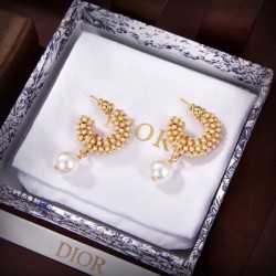 DIOR ディオール 今の季節におすすめ 2024SS イヤリング