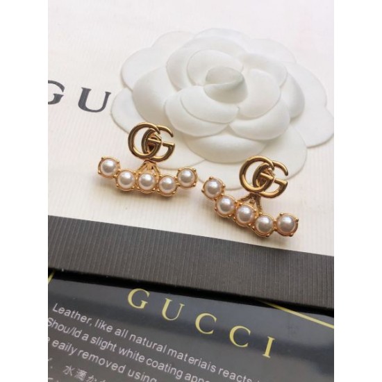 GUCCI グッチ 完売大人気アイテム 2024SS イヤリング GUCCI グッチ 完売大人気アイテム 2024SS イヤリング