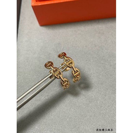 HERMES エルメス 夏でも快適な着心地 2024SS イヤリング HERMES エルメス 夏でも快適な着心地 2024SS イヤリング