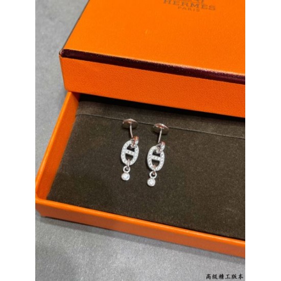 HERMES エルメス 夏おしゃれを先取り 2024SS イヤリング HERMES エルメス 夏おしゃれを先取り 2024SS イヤリング