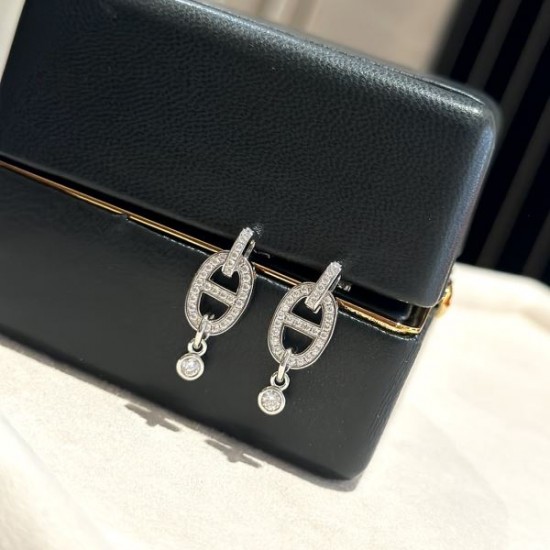 HERMES エルメス 今年流の人気コーデ 2024SS イヤリング