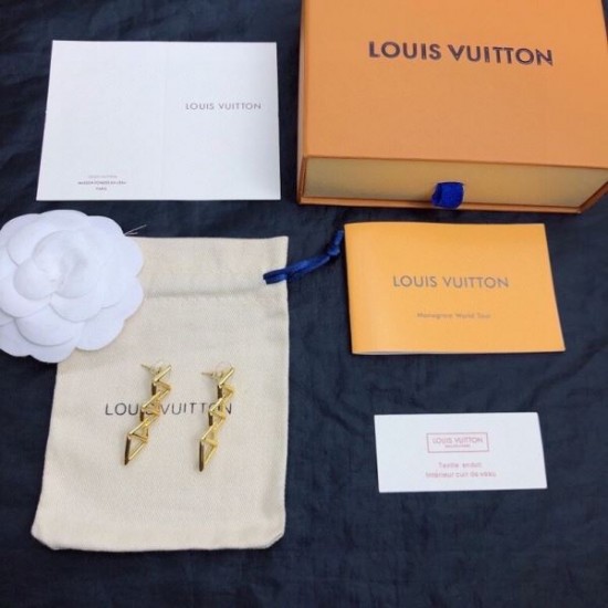 LOUIS VUITTON ルイヴィトン 最新作即発 2024SS イヤリング LOUIS VUITTON ルイヴィトン 最新作即発 2024SS イヤリング