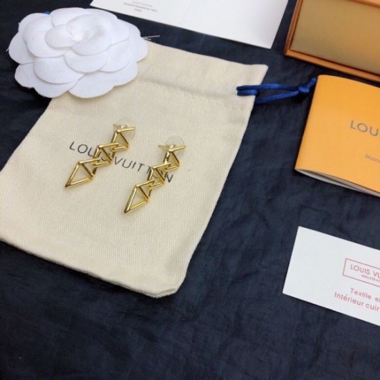 LOUIS VUITTON ルイヴィトン 最新作即発 2024SS イヤリング LOUIS VUITTON ルイヴィトン 最新作即発 2024SS イヤリング