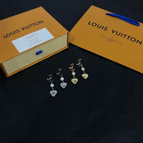 LOUIS VUITTON ルイヴィトン 今年最流行 2024SS イヤリング LOUIS VUITTON ルイヴィトン 今年最流行 2024SS イヤリング