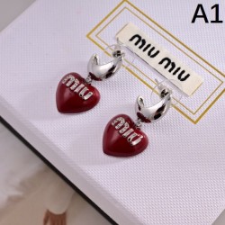 MIU MIU ミュウミュウ 芸能人愛用 2024SS イヤリング