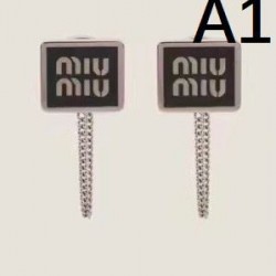 MIU MIU ミュウミュウ 絶大な人気 2024SS イヤリング