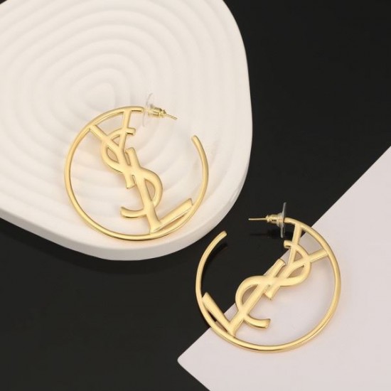 YSL イヴ サンローラン 夏らしい色味 2024SS イヤリング YSL イヴ サンローラン 夏らしい色味 2024SS イヤリング