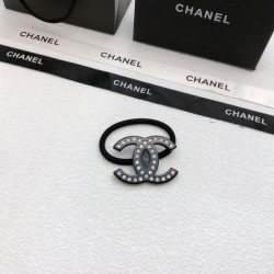 CHANEL シャネル 目を引くーデザインが特徴的 2024SS 髪飾り