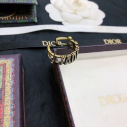 DIOR ディオール 今年の夏はこれで決まり 2024SS リング