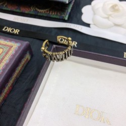 DIOR ディオール 今年の夏はこれで決まり 2024SS リング