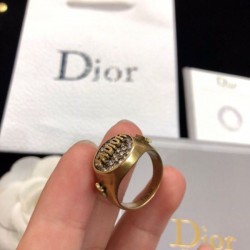 DIOR ディオール この春夏注目のトップス 2024SS リング