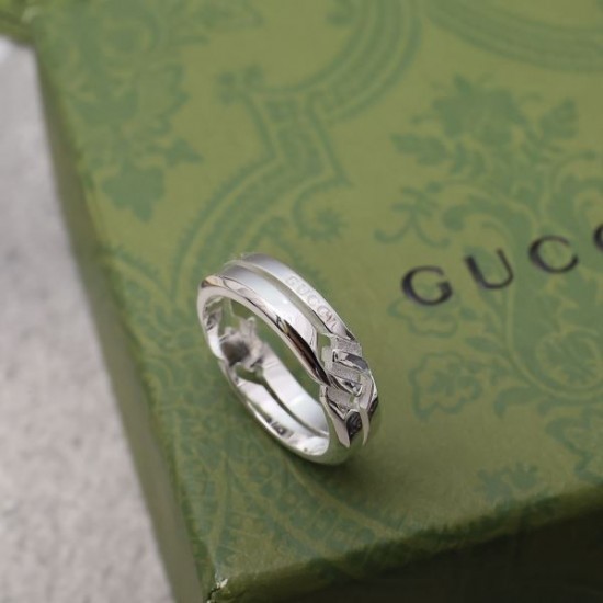 GUCCI グッチ スタイリッシュな雰囲気 2024SS リング GUCCI グッチ スタイリッシュな雰囲気 2024SS リング
