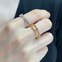 HERMES エルメス レトロ感のあるデザイン 2024SS リング