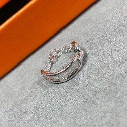 HERMES エルメス レトロ感のあるデザイン 2024SS リング