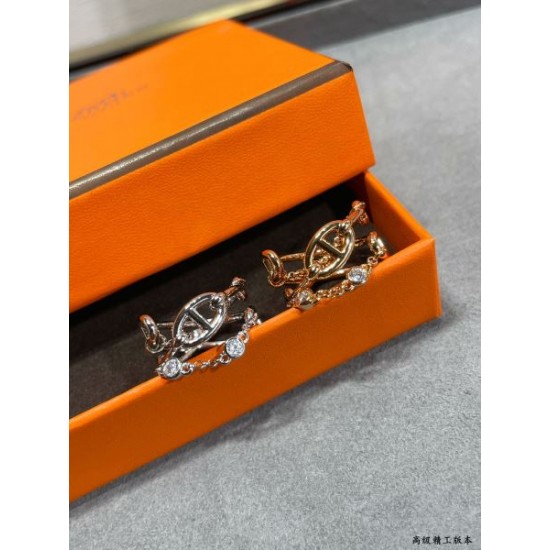 HERMES エルメス オシャレだけど疲れない 2024SS リング HERMES エルメス オシャレだけど疲れない 2024SS リング