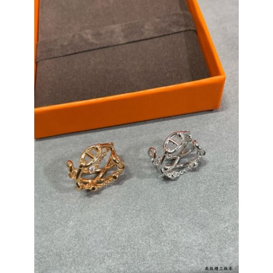HERMES エルメス オシャレだけど疲れない 2024SS リング HERMES エルメス オシャレだけど疲れない 2024SS リング