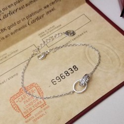CARTIER カルティエ 夏に向けて使えるスタイル 2024SS ブレスレット