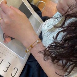 CELINE セリーヌ 海外の顧客限定先行セール 2024SS ブレスレット