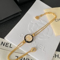 CHANEL シャネル 春夏の爽やかなスタイル 2024SS ブレスレット