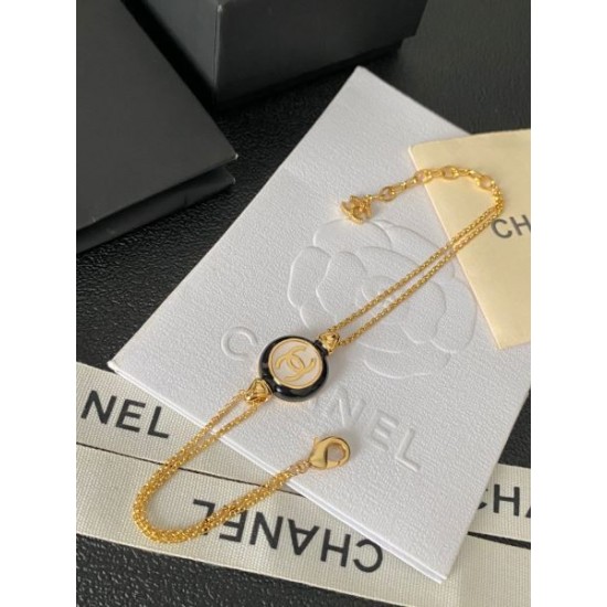 CHANEL シャネル 春夏の爽やかなスタイル 2024SS ブレスレット CHANEL シャネル 春夏の爽やかなスタイル 2024SS ブレスレット