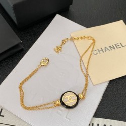 CHANEL シャネル 春夏の爽やかなスタイル 2024SS ブレスレット