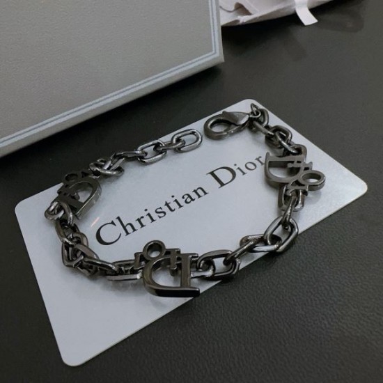 DIOR ディオール 夏季日本未入荷カラー 2024SS ブレスレット DIOR ディオール 夏季日本未入荷カラー 2024SS ブレスレット