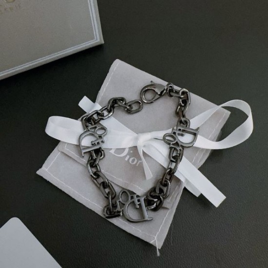 DIOR ディオール 夏季日本未入荷カラー 2024SS ブレスレット DIOR ディオール 夏季日本未入荷カラー 2024SS ブレスレット