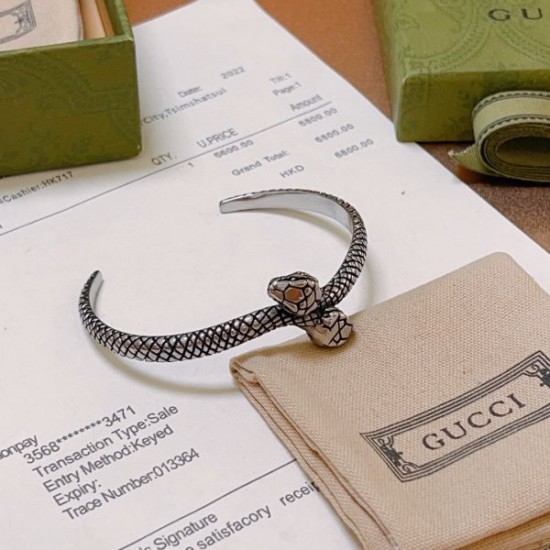 GUCCI グッチ 緊急セールで驚き価格 2024SS ブレスレット GUCCI グッチ 緊急セールで驚き価格 2024SS ブレスレット