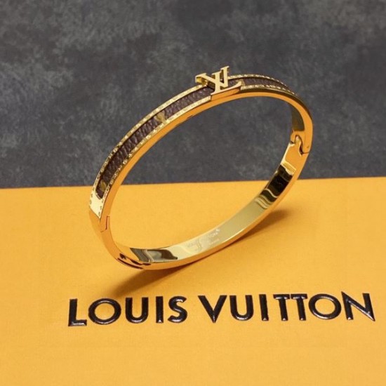 LOUIS VUITTON ルイヴィトン 注目のポイント 2024SS ブレスレット LOUIS VUITTON ルイヴィトン 注目のポイント 2024SS ブレスレット