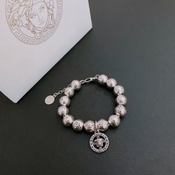 VERSACE ヴェルサーチェ 定番のスタイル 2024SS ブレスレット