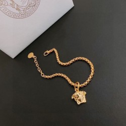 VERSACE ヴェルサーチェ 特に注目したい 2024SS ブレスレット