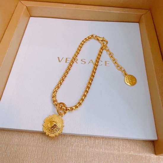 VERSACE ヴェルサーチェ 春らしい季節感 2024SS ブレスレット VERSACE ヴェルサーチェ 春らしい季節感 2024SS ブレスレット