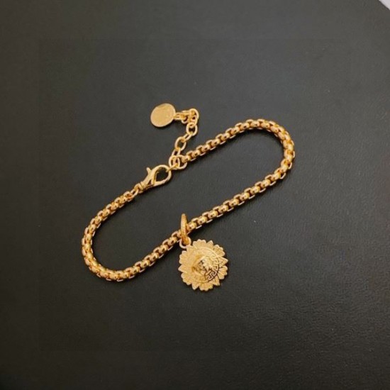 VERSACE ヴェルサーチェ 春らしい季節感 2024SS ブレスレット VERSACE ヴェルサーチェ 春らしい季節感 2024SS ブレスレット