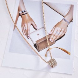 BVLGARI ブルガリ トレンド感たっぷり 2024SS ネックレス