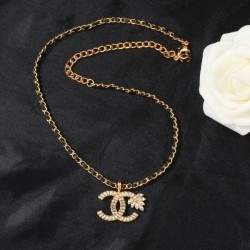 CHANEL シャネル 大人の雰囲気たっぷり 2024SS ネックレス