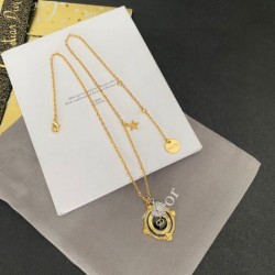 DIOR ディオール ファッション感が満点 2024SS ネックレス
