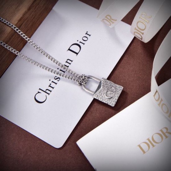 DIOR ディオール 人気の高さがうかがえ 2024SS ネックレス DIOR ディオール 人気の高さがうかがえ 2024SS ネックレス