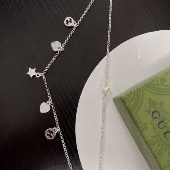 GUCCI グッチ 抜群な魅力的なアイテム 2024SS ネックレス GUCCI グッチ 抜群な魅力的なアイテム 2024SS ネックレス