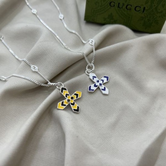 GUCCI グッチ 大注目を浴びる春夏新作 2024SS ネックレス GUCCI グッチ 大注目を浴びる春夏新作 2024SS ネックレス