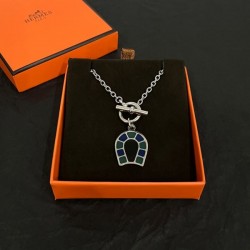 HERMES エルメス クリスマスプレゼントにも 2024SS ネックレス