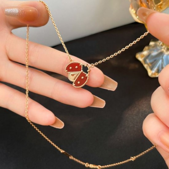 LOUIS VUITTON ルイヴィトン 夏に欲しい定番 2024SS ネックレス LOUIS VUITTON ルイヴィトン 夏に欲しい定番 2024SS ネックレス