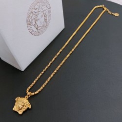 VERSACE ヴェルサーチェ 定番が欲しい方 2024SS ネックレス